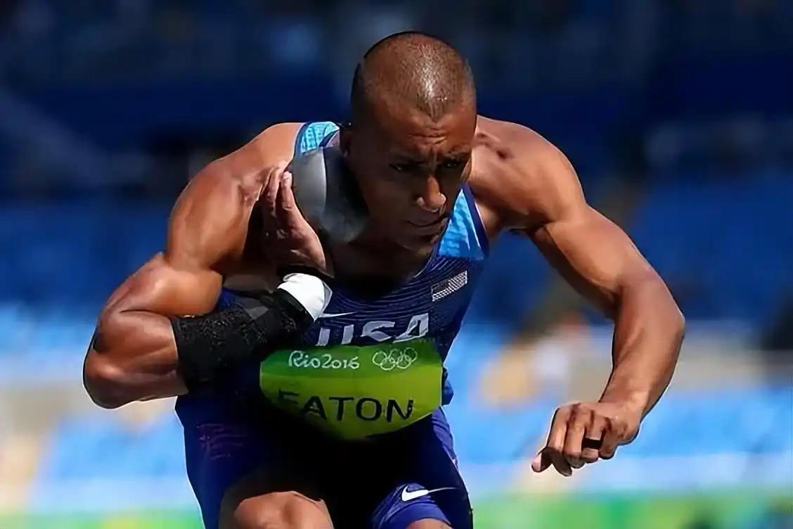 以进攻为主旋转球员不畏艰辛 以进攻为主旋转球员不畏艰辛