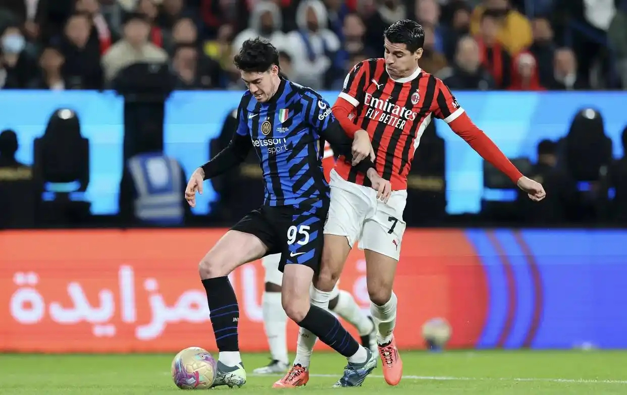 AC米兰客场-小胜实力稳居前四 AC米兰客场-小胜实力稳居前四