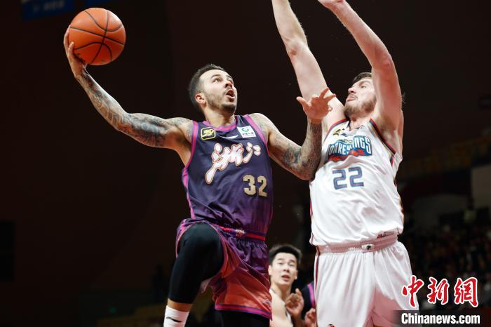 包含河南男篮主场力克浙江队，团队合作给力的词条