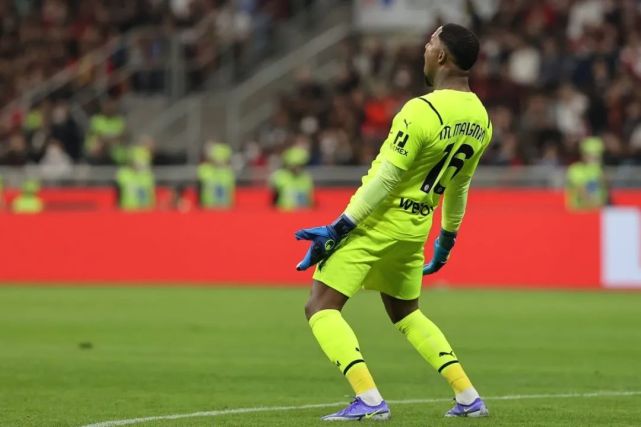 关于里昂门将连续三场零封，稳固球门稳固的信息