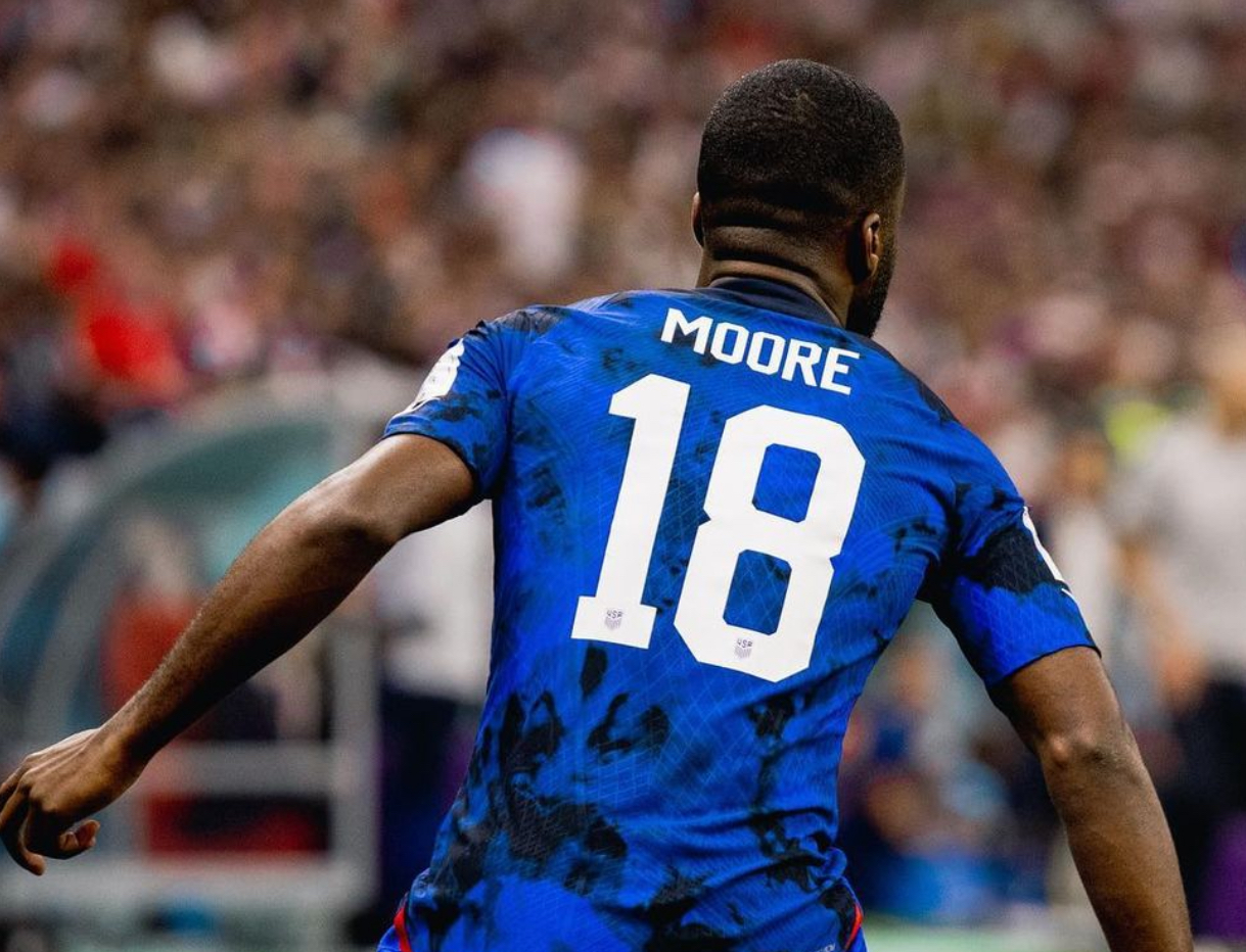 沙尔克球员接连受伤,陷入危机 沙尔克球员接连受伤,陷入危机