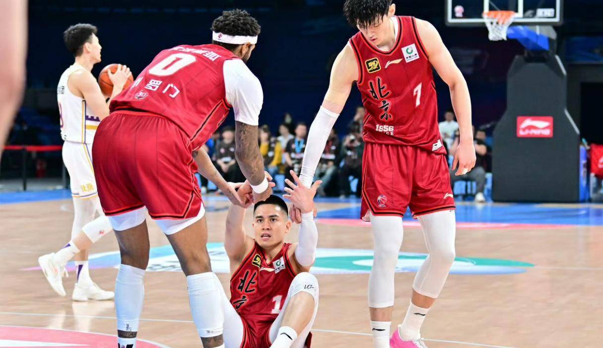 东莞男篮客场逆转北京首钢队 东莞男篮客场逆转北京首钢队