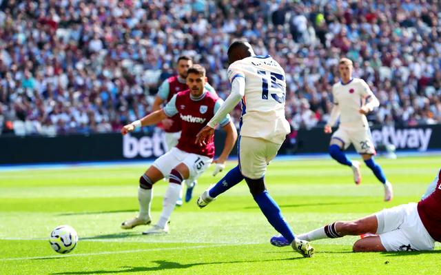 切尔西中场发挥出色,球队取得主场胜利的简单介绍 切尔西中场发挥出色,球队取得主场胜利的简单介绍